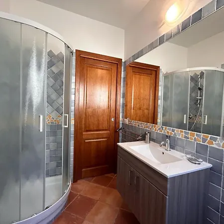Casa Delfino Apartment *